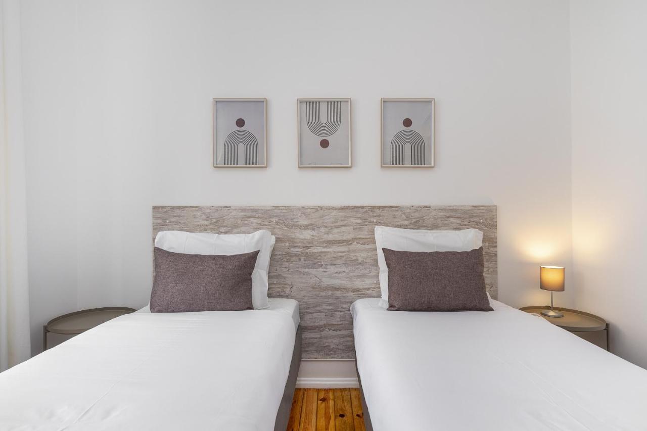 Whome Hideaway Family Apartment #2 Lisbona Esterno foto